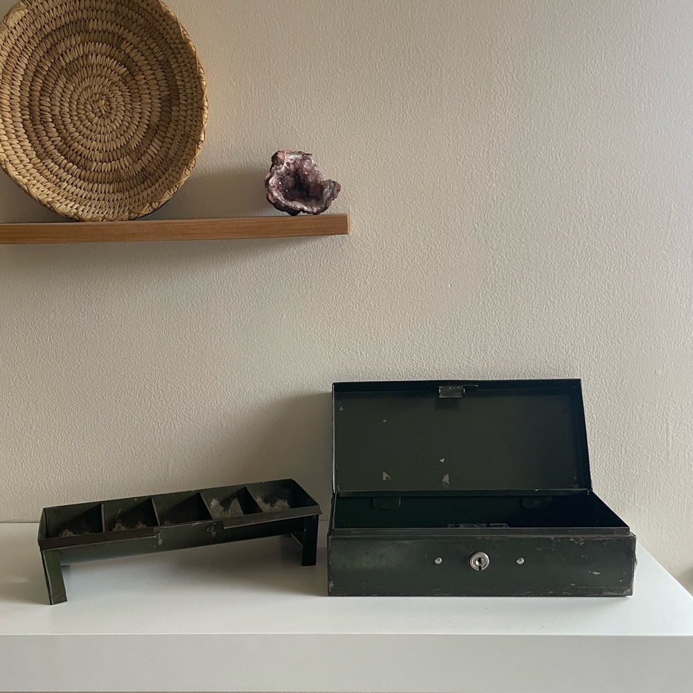 Vintage Art Steel Co Steelmaster Green Metal Cash Box